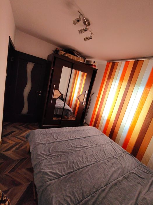 De vănzare apartament etaju 2
