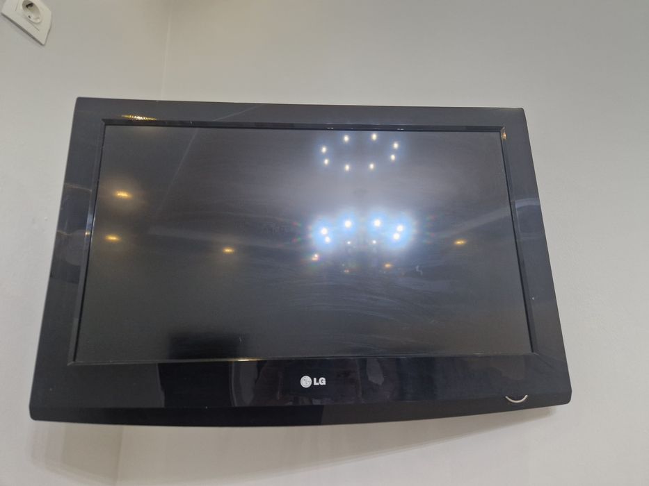 Телевизор LG   б/у