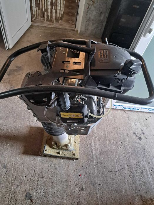 Mai compactor motor Honda ca nou