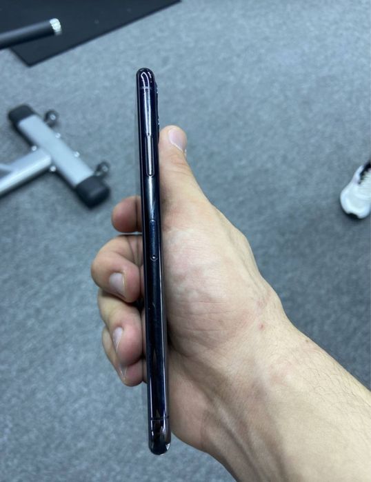 Iphone 11 pro sotiladi xolati yaxshi