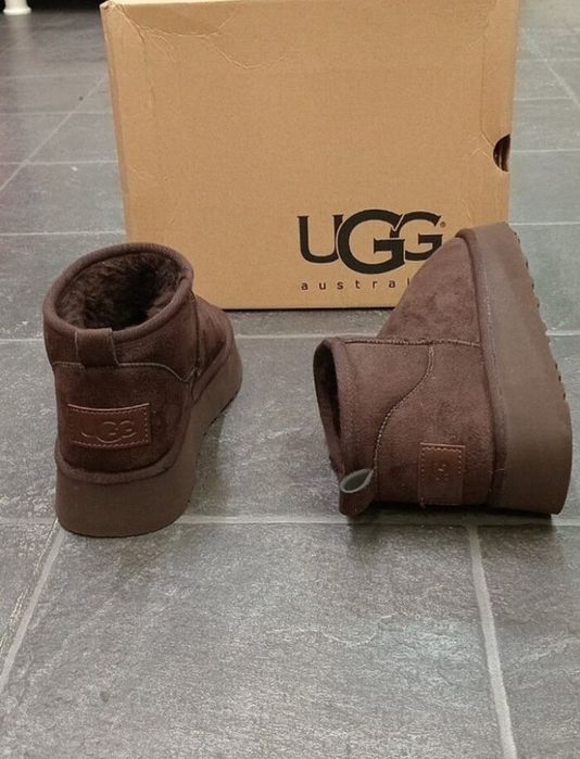 Дамски зимни боти UGG