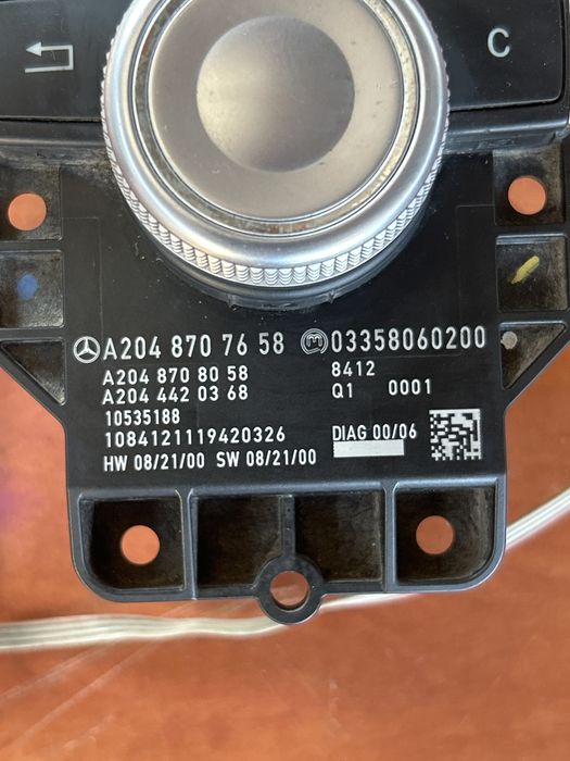 Buton meniu joystick mercedes c class w204 an 2009