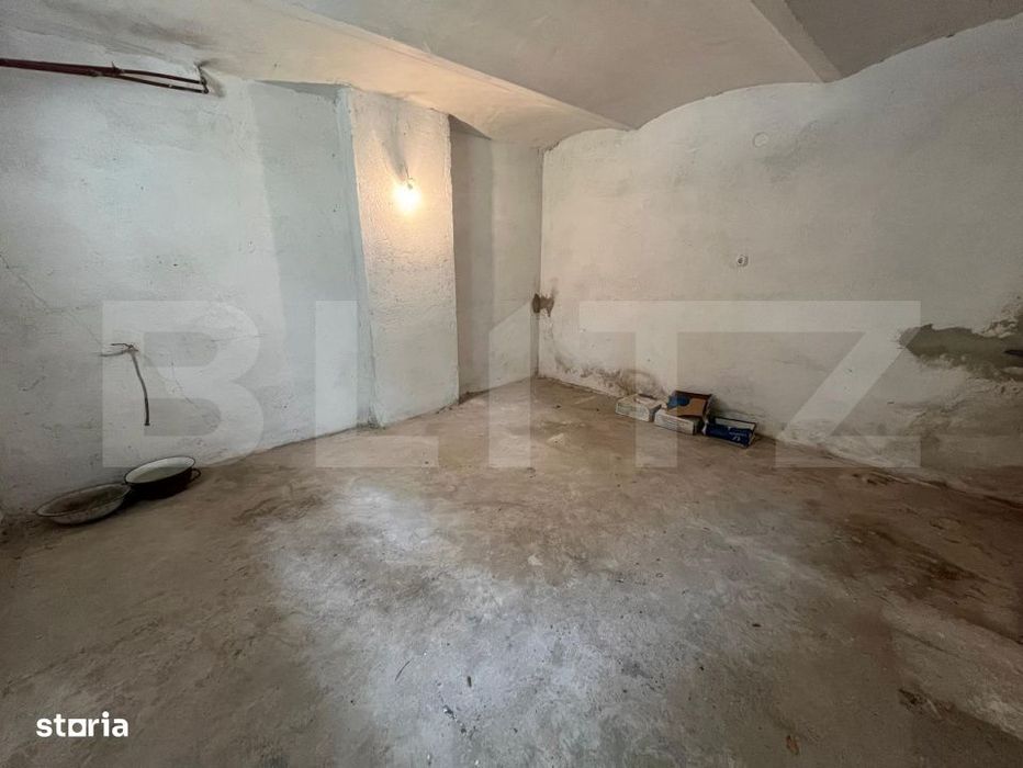 Casa de vanzare, 63 mp, strada Republicii, zona Centrala