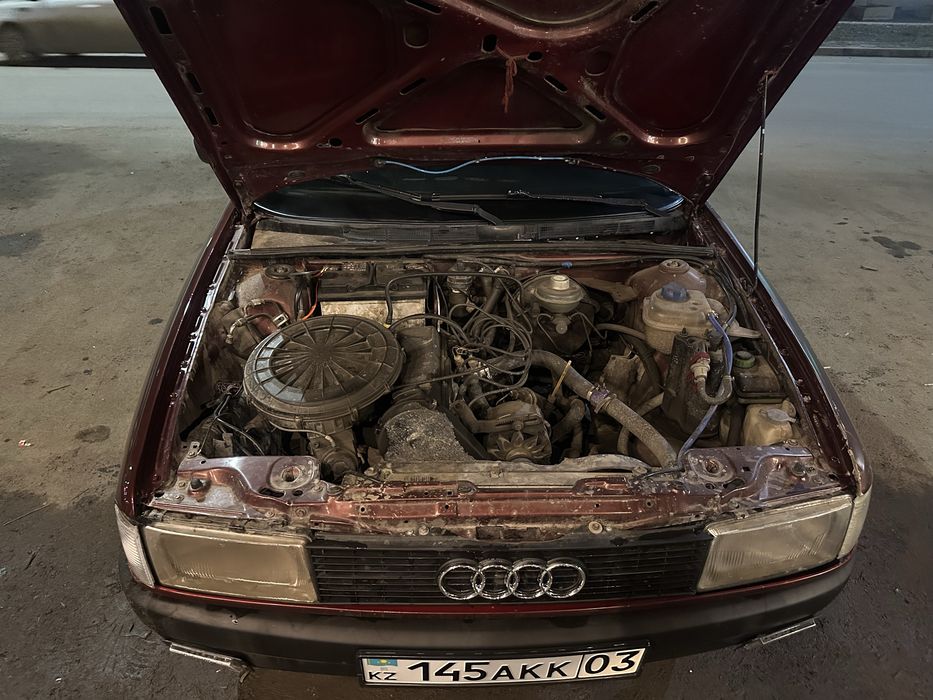 Продам Ауди 80 б3
