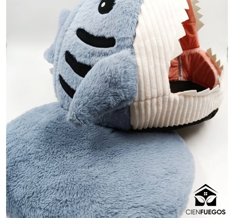 Лежаки, домики для животных