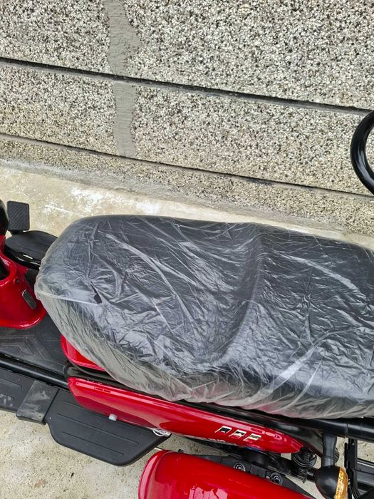 Триколка електрическа - скутер