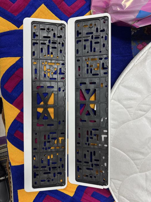 Рамка для номера автомобиля