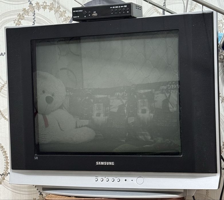 Телевизор с приставкой