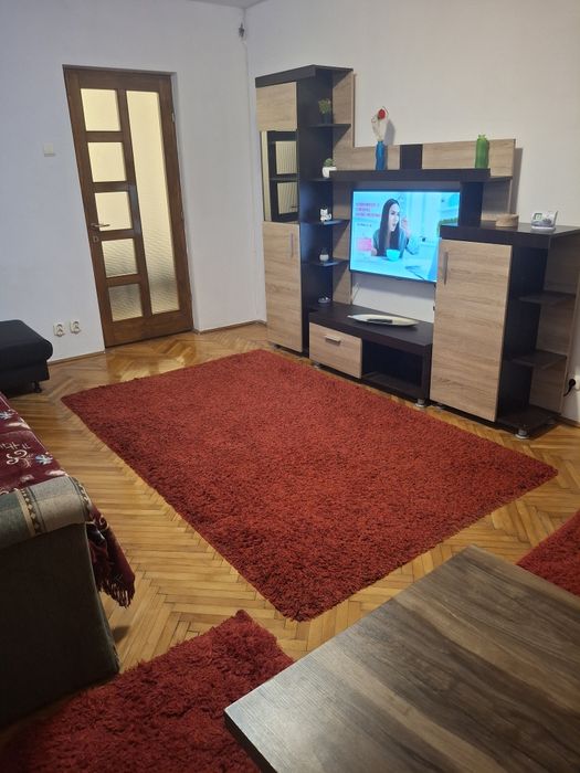 Apartament cu doua camere de închiriat central