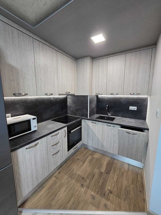Продава се Тристаен апартамент в Пловдив, Тракия - 85 кв.м за 834 €/кв.м - Снимка #6