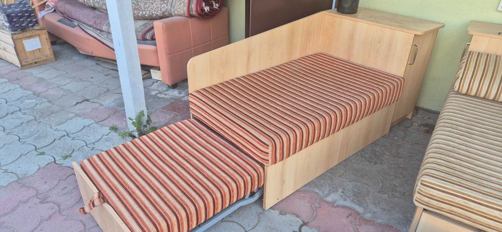 Кресло-кровать со встроенной тумбой