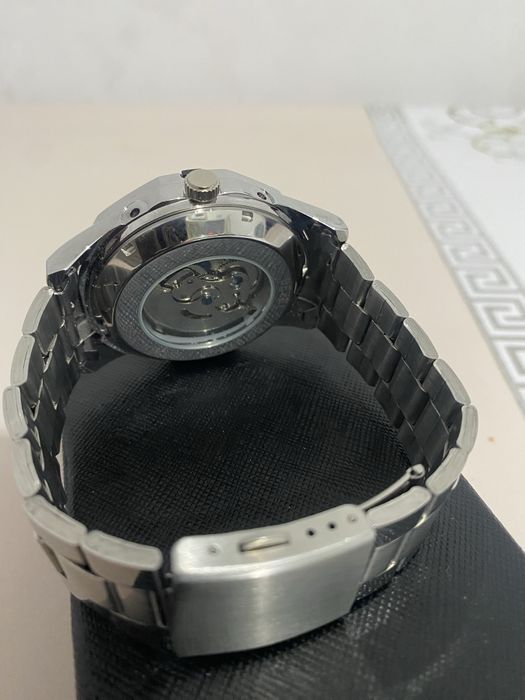 Наручные часы механическая