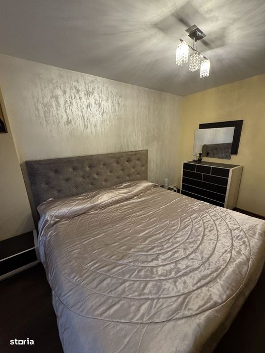 Vand apartament 4 camere decomandat ultracentral