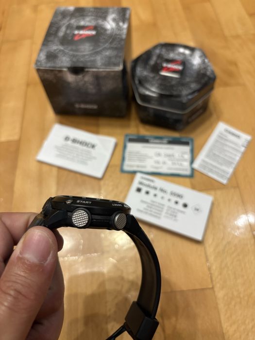 Продавам часовник Casio G Shock GA 2000