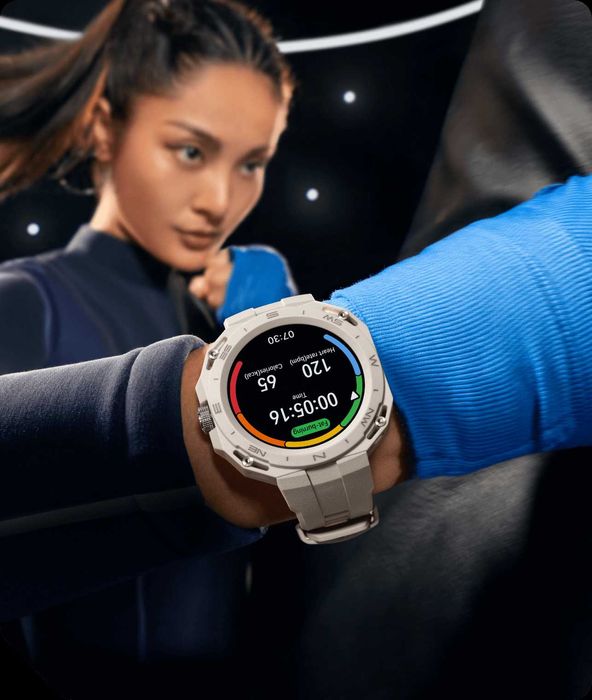 Новый Huawei Watch GT Cyber Часы
