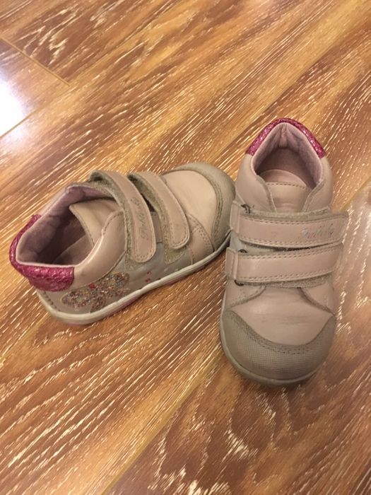 Продам ботинки демисезонные pablosky