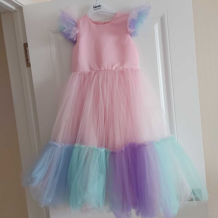 Продается нарядное платье