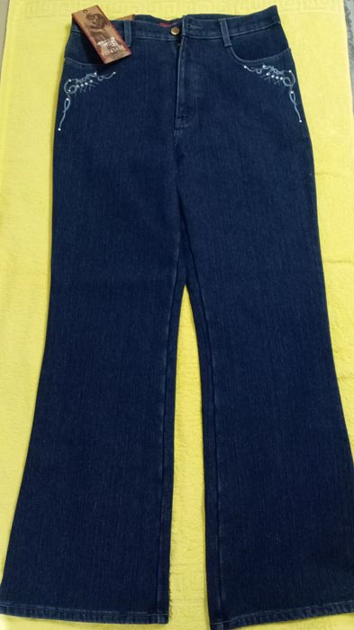 Новые теплые женские джинсы