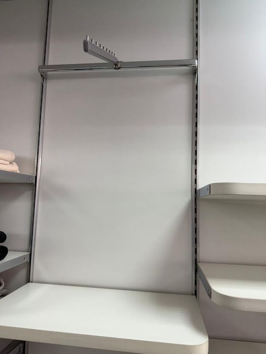 Продам торговое оборудование.