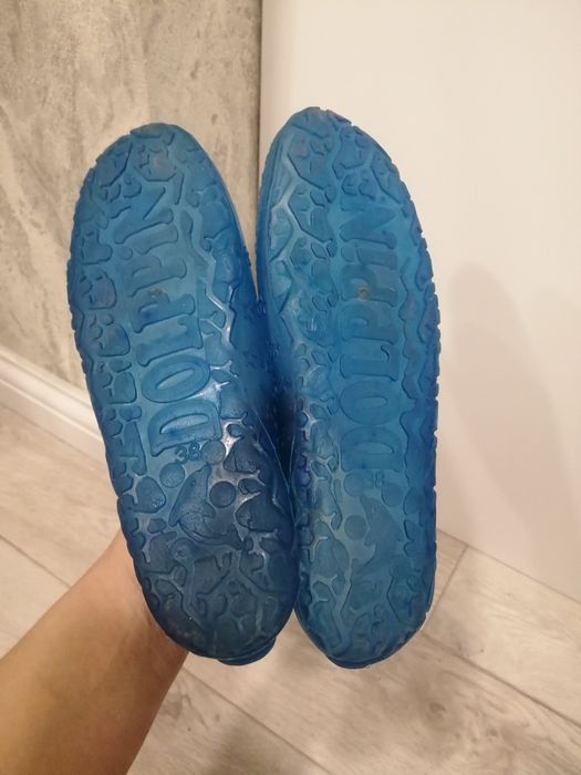 Коралловые тапочки аквашузы