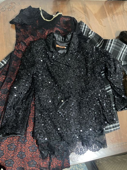 Продается все по 2000 тг