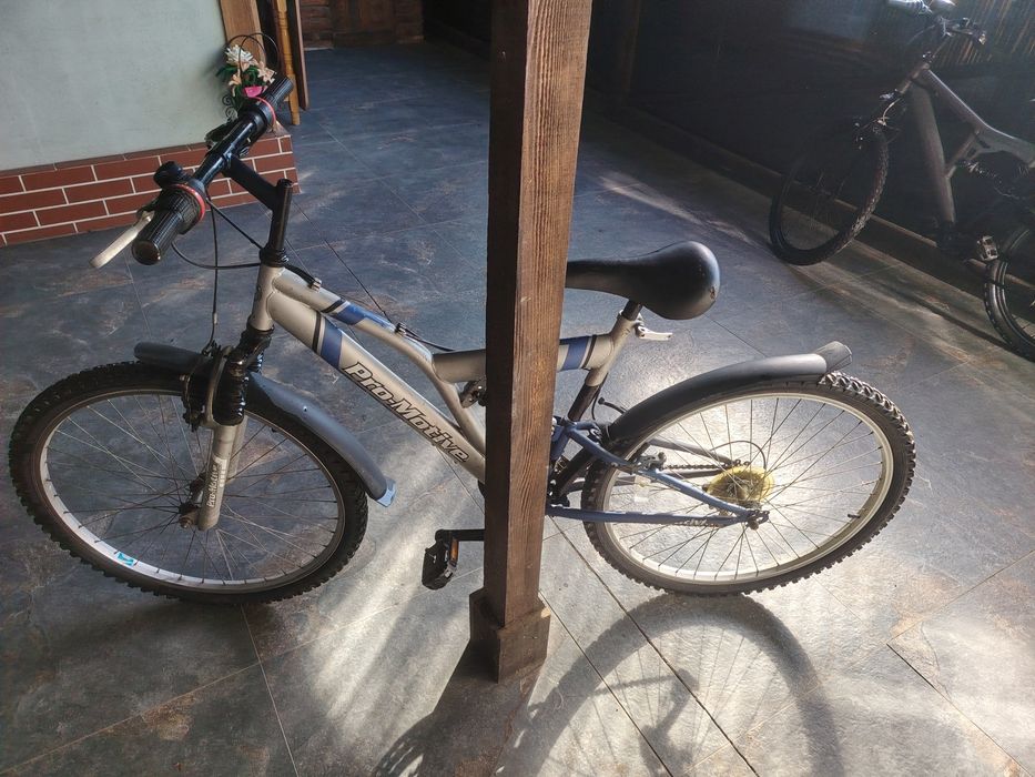 Vând biciclete adult și adolescenți