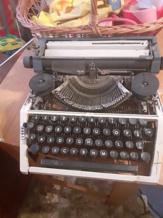 Masina de scris vintage