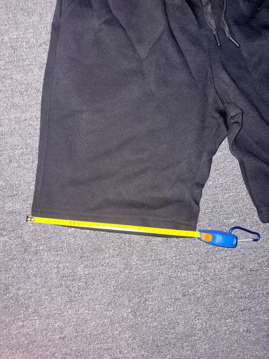 Pantaloni scurti PRADA