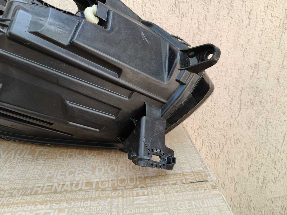 Far stanga Dacia Logan 3 facelift Sandero Jogger 2022 2023 2024 2025