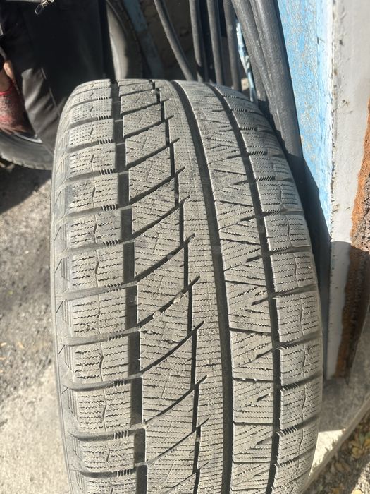 Продам комплект резины 285/50 r20