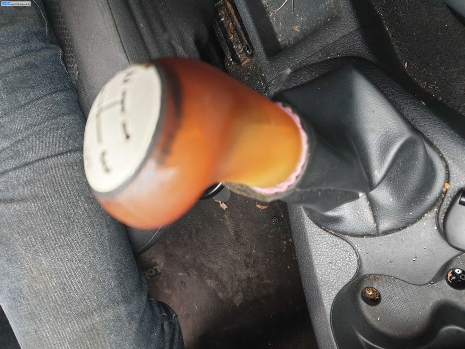 Nuca cu Manson in 5 Trepte de la Schimbator Trepte Viteze Dacia Sandero 2 2012 - 2016 (cu uzura) [Q0524]