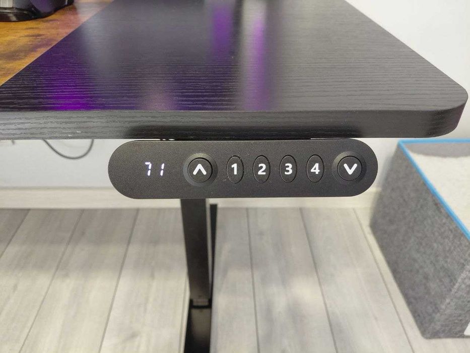 CHIRUSSUN Компьютерный стол черный