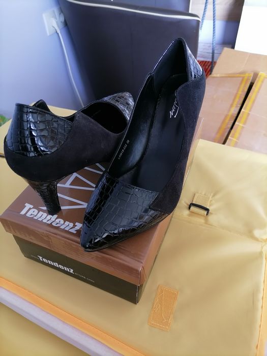 НОВИ Обувки Tendenz на ток 7 см, 38 номер, лека забележка, Бургас