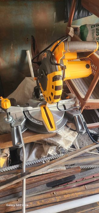 Нарвон аренда   Стремянка в Аренду