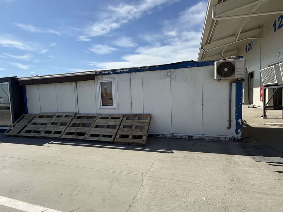 Vând 2 containere – spațiu comercial / birou / magazin