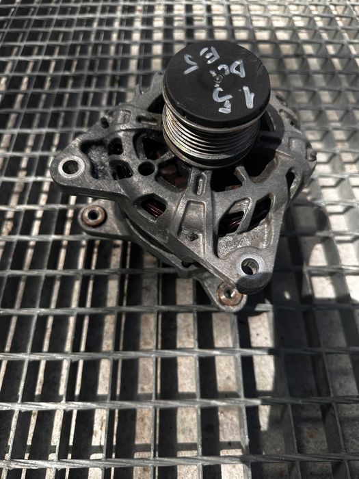Alternator Renault Clio 4 1.5 DCI cod 231008918R an 2013 - 2017 Dacia Logan 2 Renault Megane 4