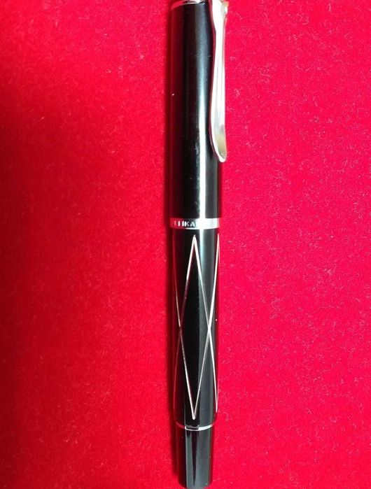 Stilou Pelikan Classic M215 cu piston