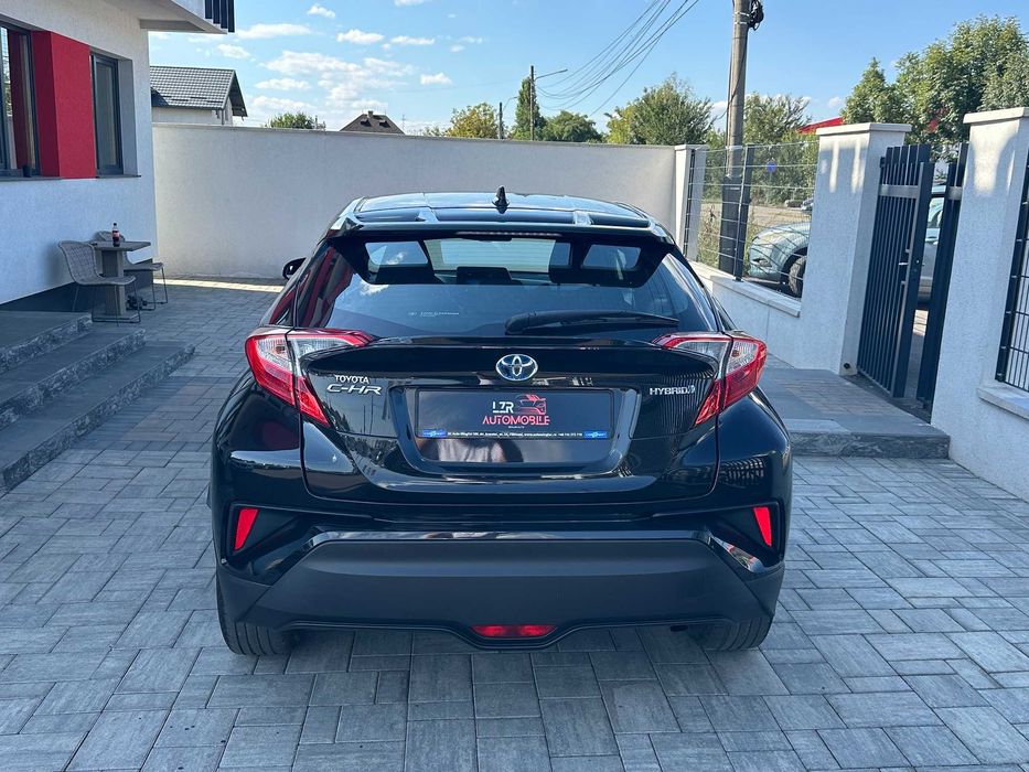 Toyota C-HR 2019 1,8 hybrid acceptam Rate buy-back variante !