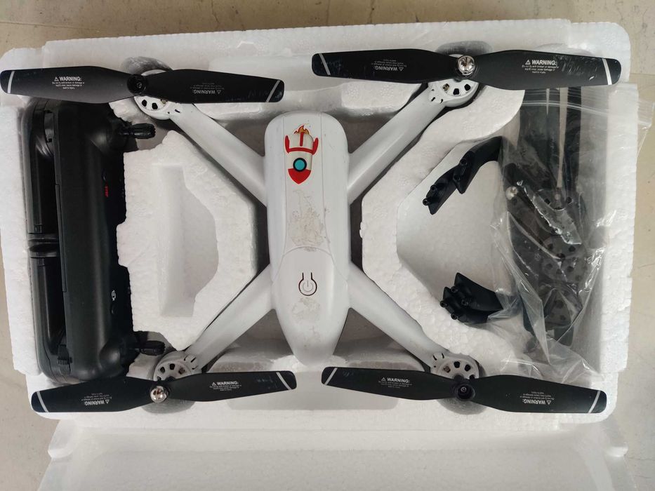 Дрон SG106 WiFI FPV