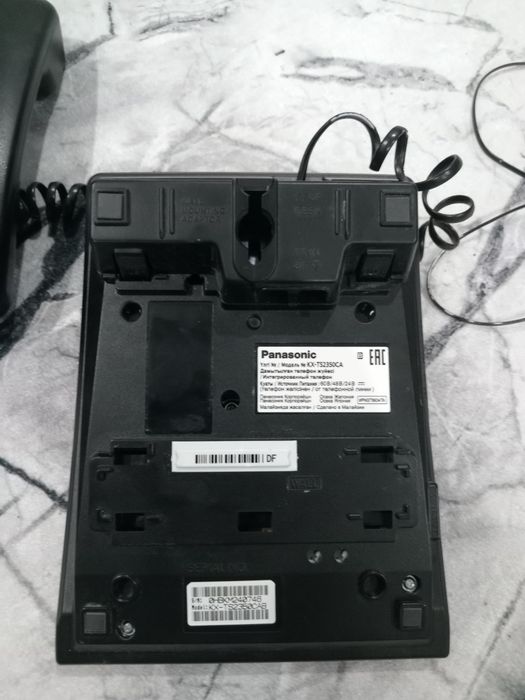 Продаю домашний телефон