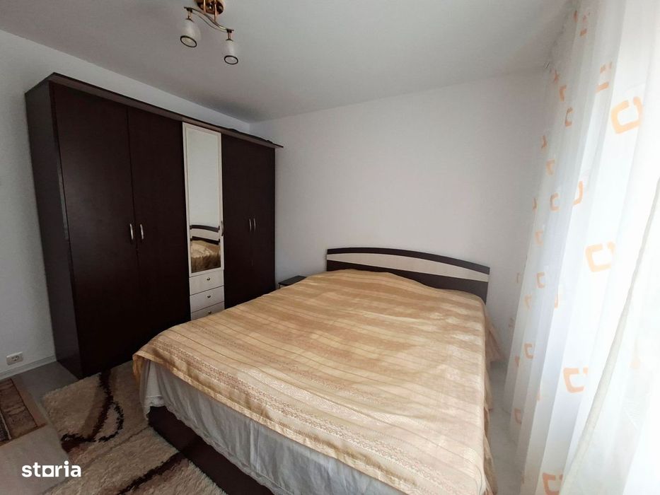 Apartament 3 camere, renovat | 2 băi | Zona - Spitalul Județean