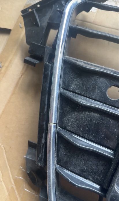 Vand grila centrala , audi A4 B8,5