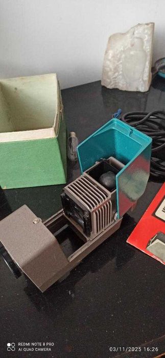 Proiector diapozitive.