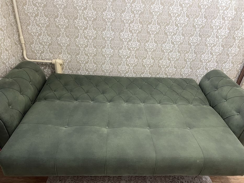 Продам красивый диван и кресло