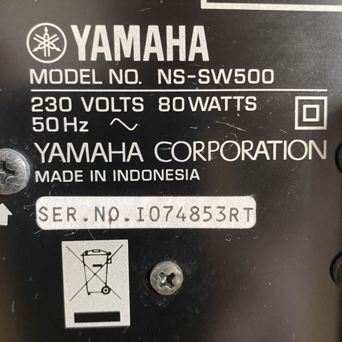 Сабвуфер Yamaha NS-SW500