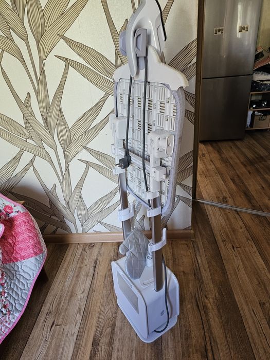 Продам  вертикальный отпариватель