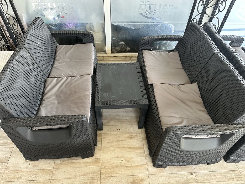 Градински комплект диван 2 стола и маса