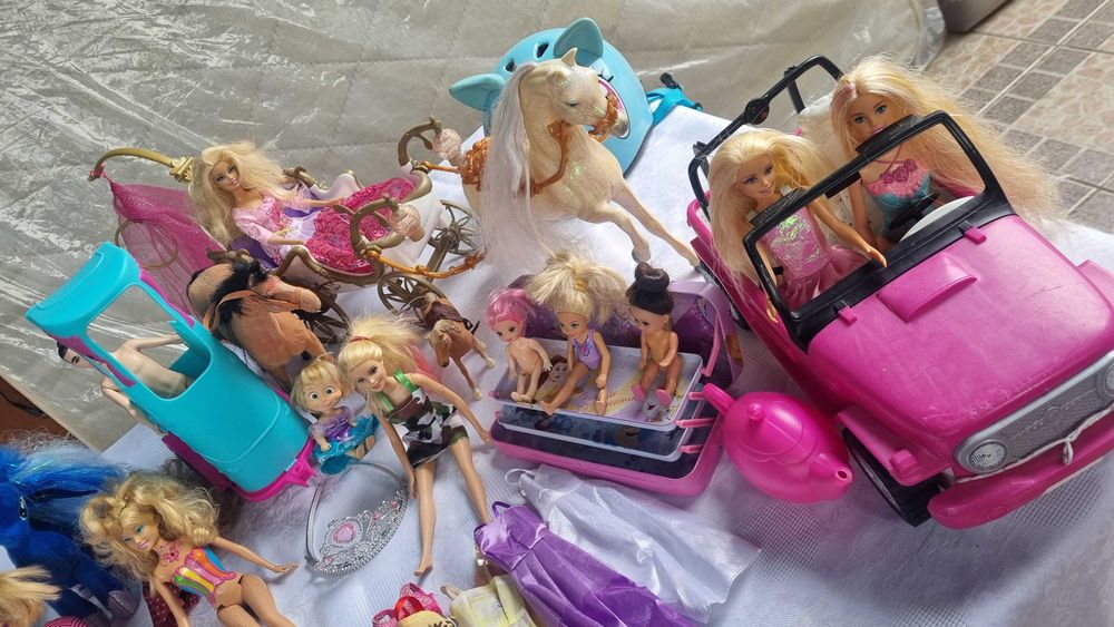 Jucarii Barbie, Caleasca cu cai, Papusa Zana Clochette