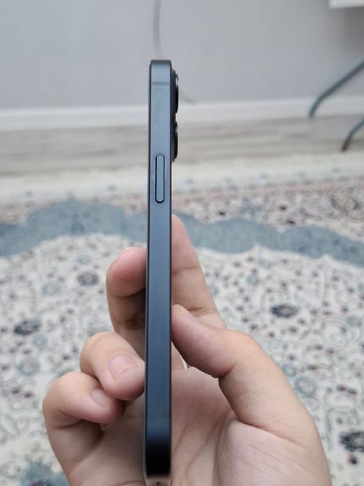 iPhone 13 с гарантией  128гб