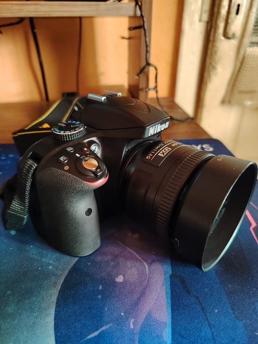 Vând Nikon D3300